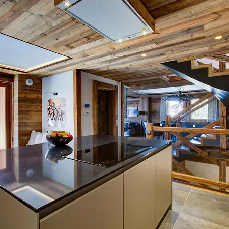 Dağ evi Chalet Zermatt: Unrivaled Luxury Jazcuzzi Zermatt